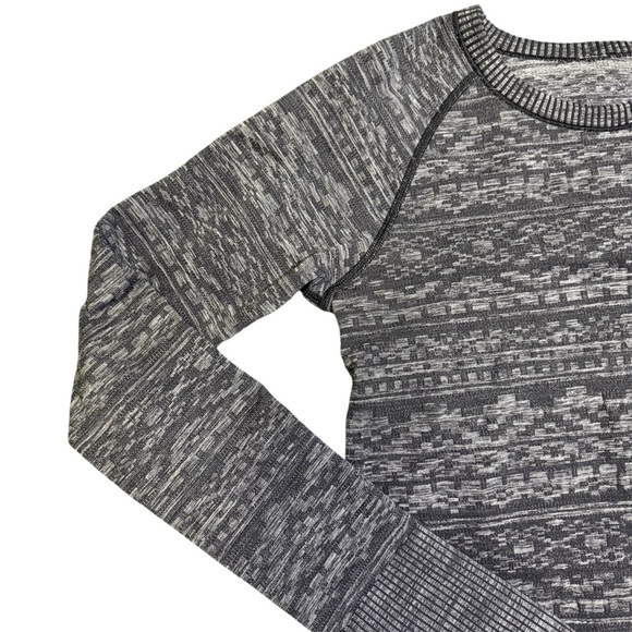 lululemon athletica Gray Patterned Long Sleeve Shirt - Picture 3 of 5
